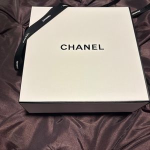 Chanel Box